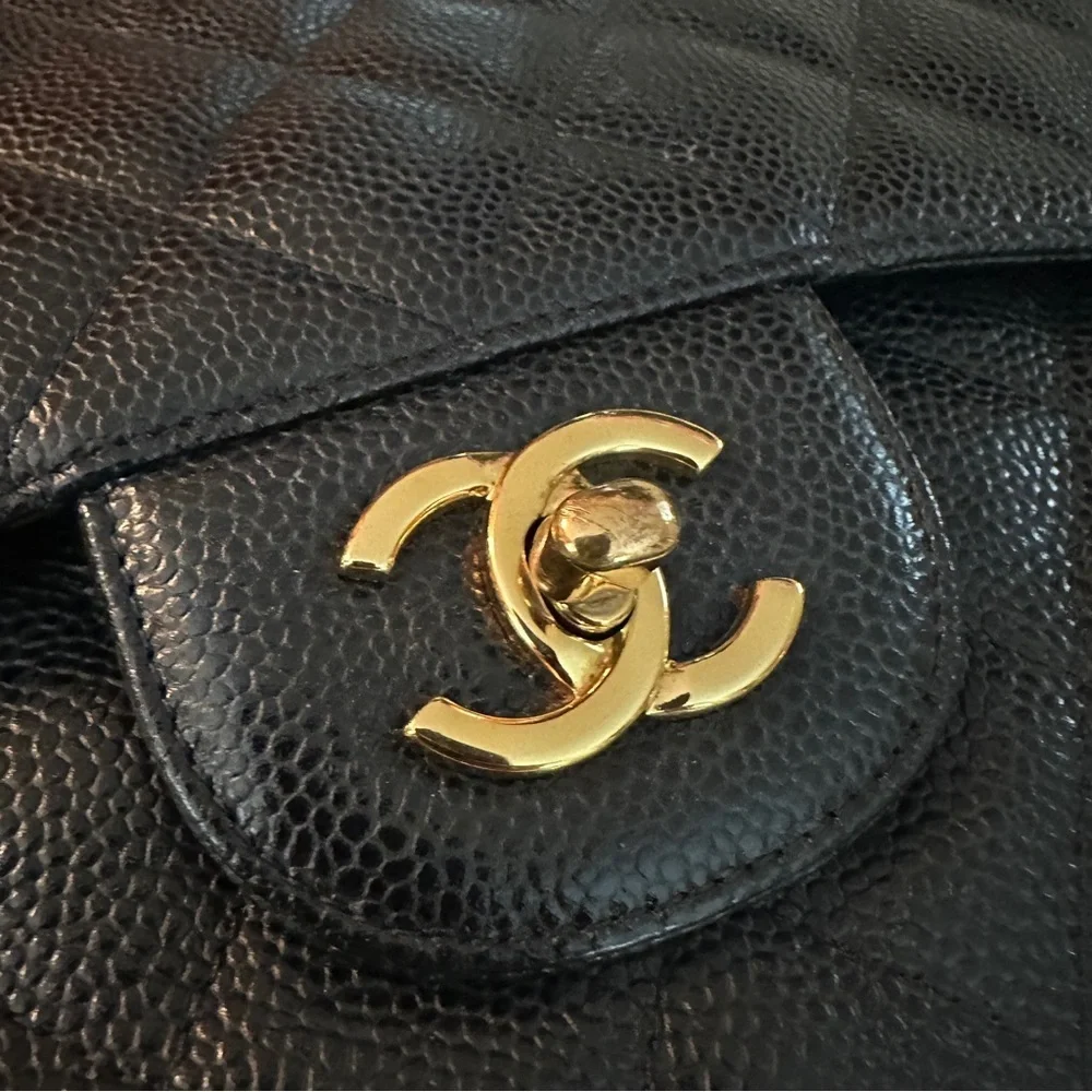 CHANEL JUMBO CAVIAR GHW - Picture 8 of 16